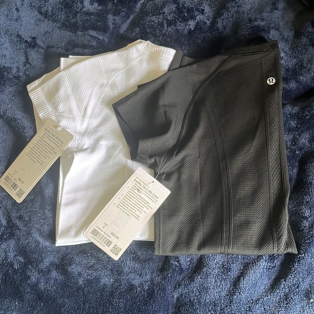 BUNDLE black and white swiftly short sleeve